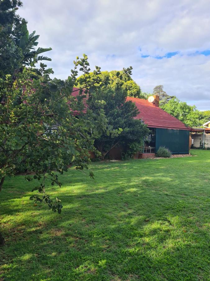 The Old Cabin Hotel Cullinan Exterior foto